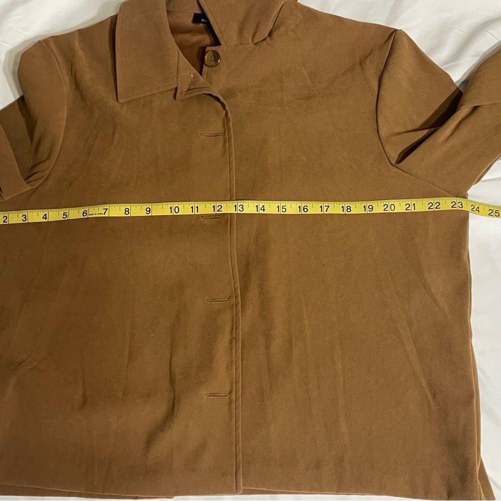 Briggs New York Petite Women's Tan Blazer, Suede like Feeling but Lightweight. - Picture 10 of 13